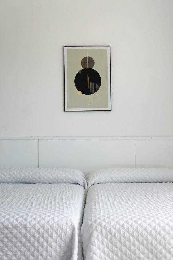 Hostal Montevideo Beachfront Nigrán Eksteriør billede