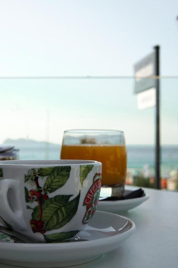 Hostal Montevideo Beachfront Nigrán Eksteriør billede