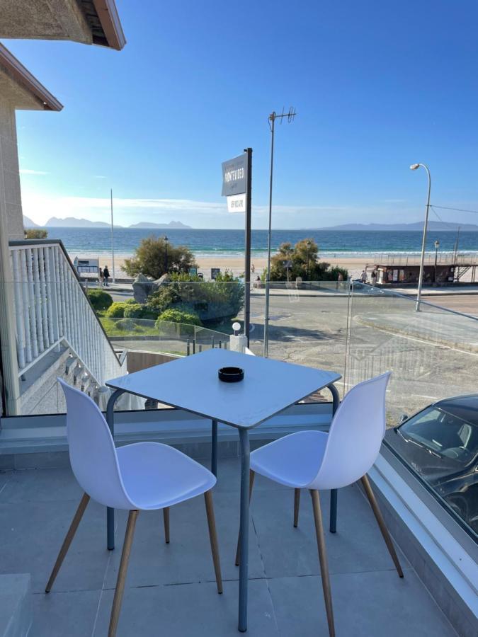 Hostal Montevideo Beachfront Nigrán Eksteriør billede