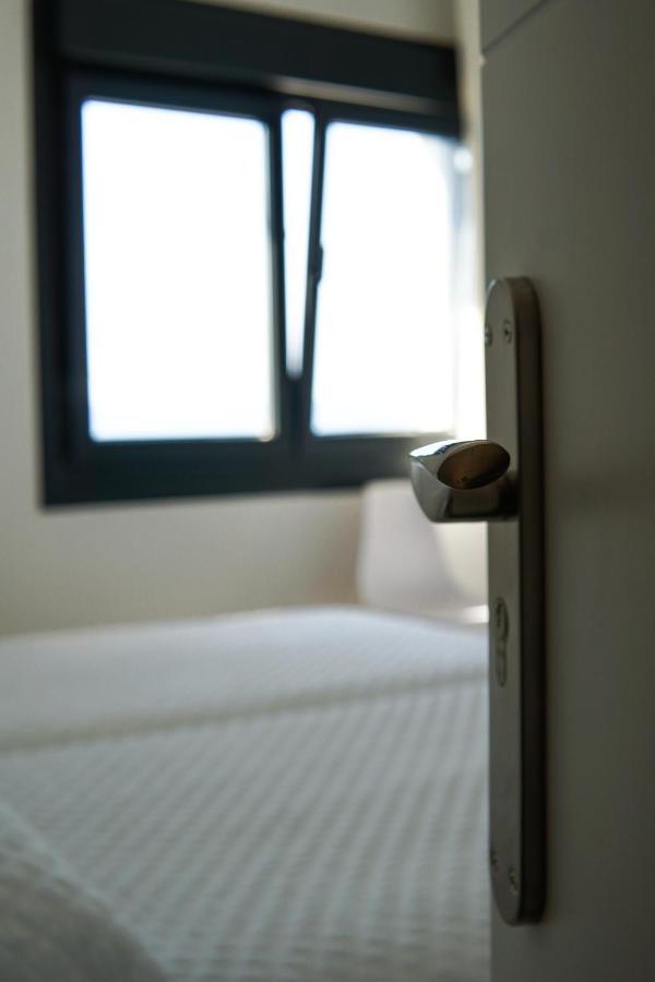 Hostal Montevideo Beachfront Nigrán Eksteriør billede
