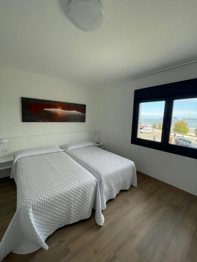 Hostal Montevideo Beachfront Nigrán Eksteriør billede