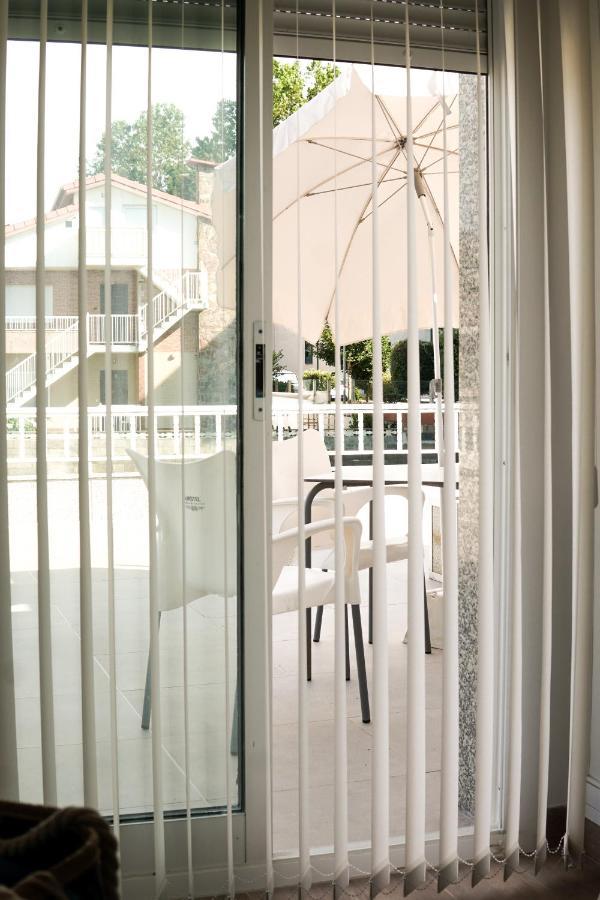 Hostal Montevideo Beachfront Nigrán Eksteriør billede