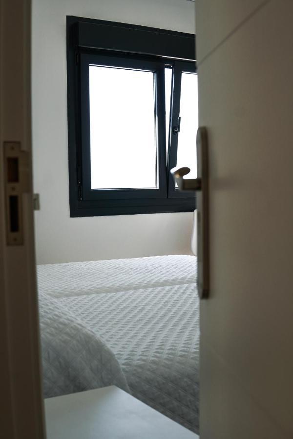 Hostal Montevideo Beachfront Nigrán Eksteriør billede